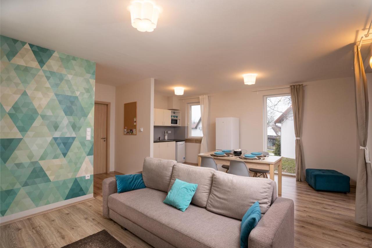 Kenese-Voelgye Villahotel Balatonkenese Room photo